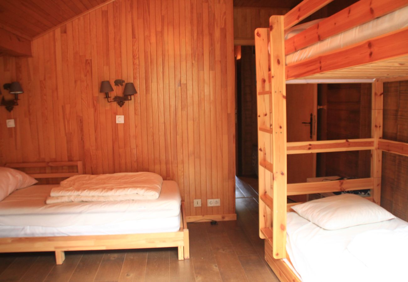 Schlafzimmer, ORS-Chalet in Châtel in Frankreich