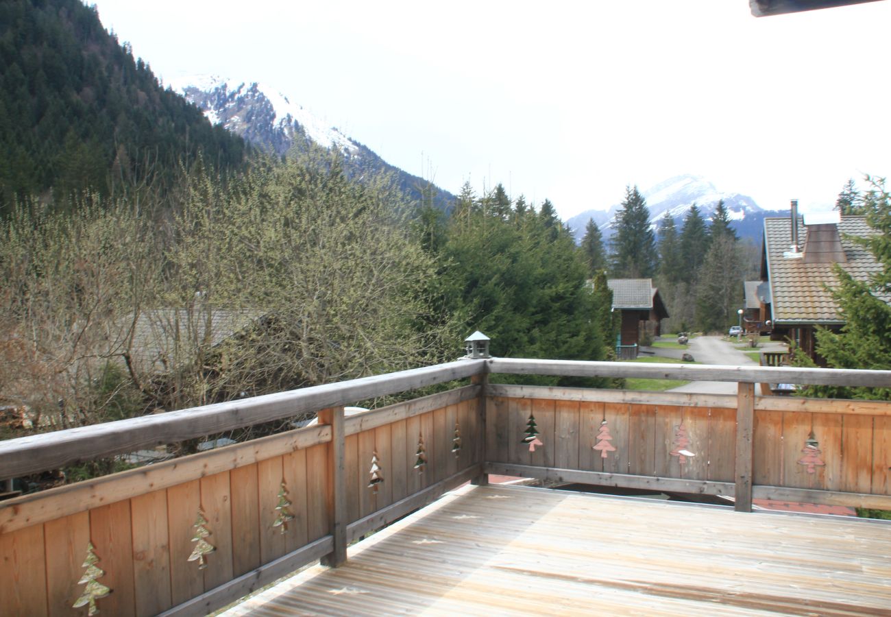 Terrasse, ORS-Chalet in Châtel in Frankreich