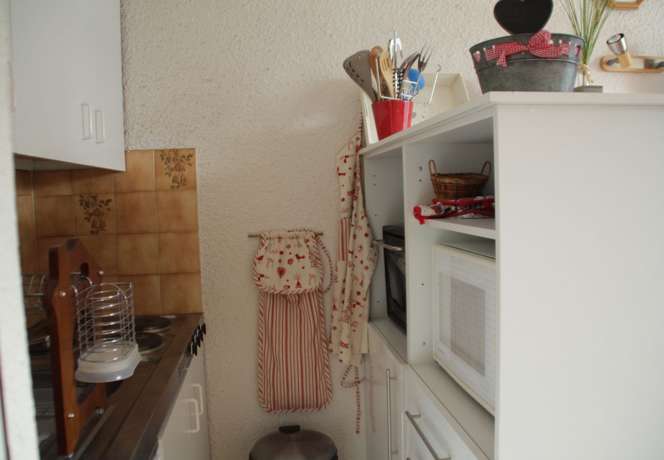 Kitchen Apartment Hameau des 4 saisons HSE89 in Châtel, Frankreich 