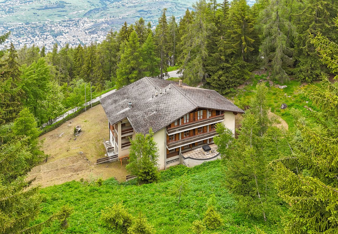 Zimmeranmietung in Les Agettes - Chalet de l'Ours NATURE 4 Etages 52 pers