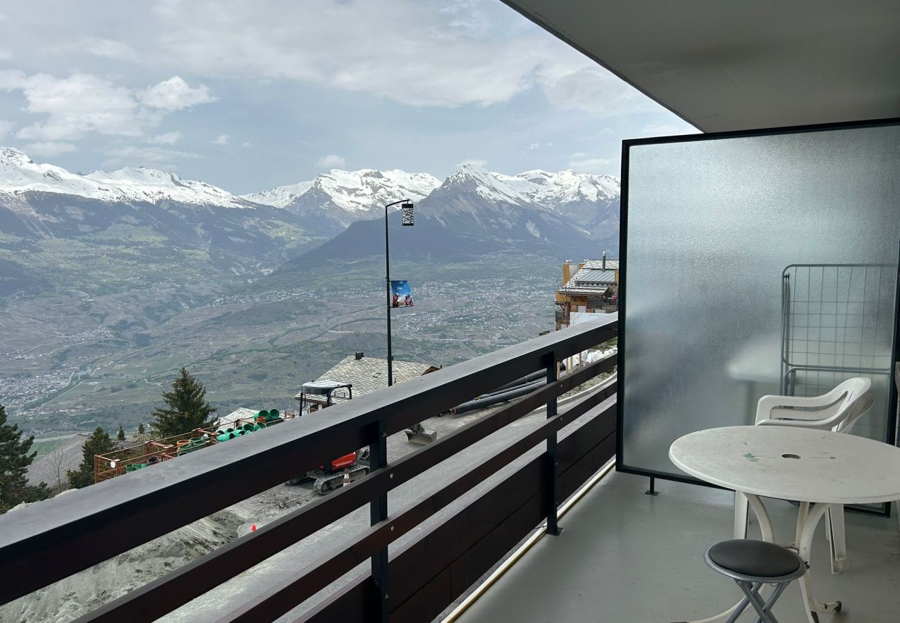 Balkon Appartement Diablerets D 012, in Veysonnaz in Zwitserland