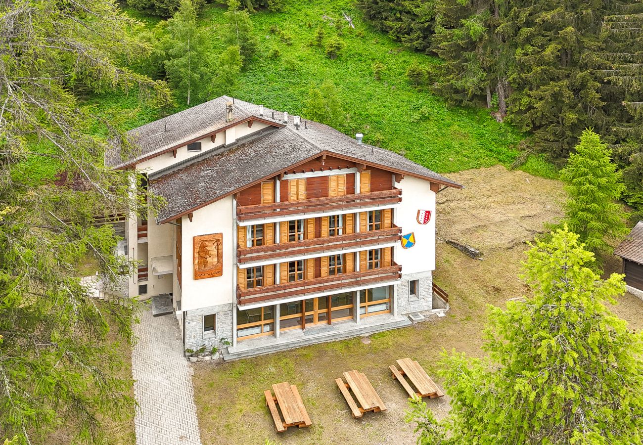 Chambres d'hôtes à Les Agettes - Chalet de l'Ours AUTHENTIC Etage Penthes 14 pers