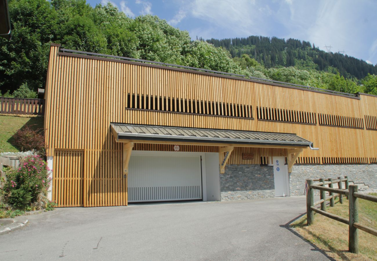 Garage Appartement Gentianes GNA17 à Châtel, en France