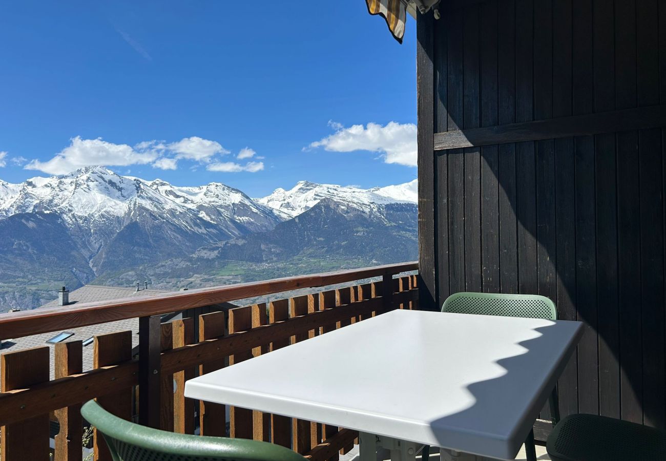 Balcony Apartment Hortensia H 021, in Veysonnaz in Switzerland 