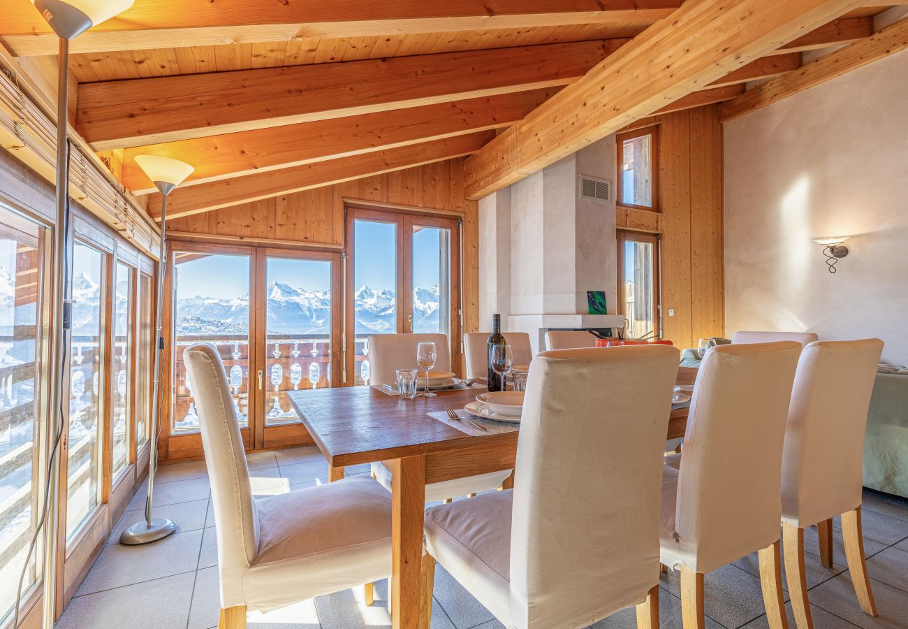 Dining room of Balcons du Soleil Y2 221 apartment in Veysonnaz, Switzerland