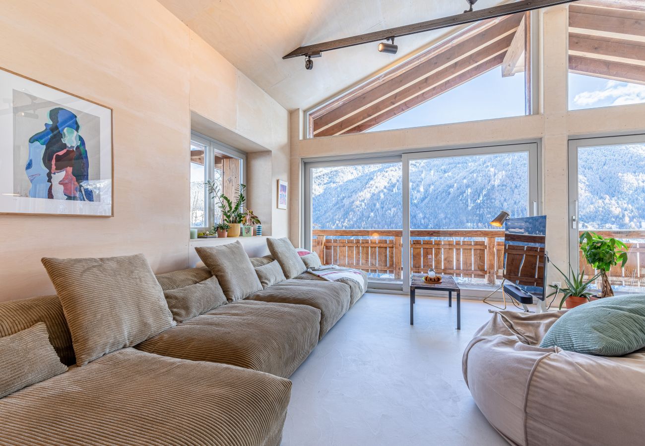 Salon Chalet Anam in Nendaz, Switzerland