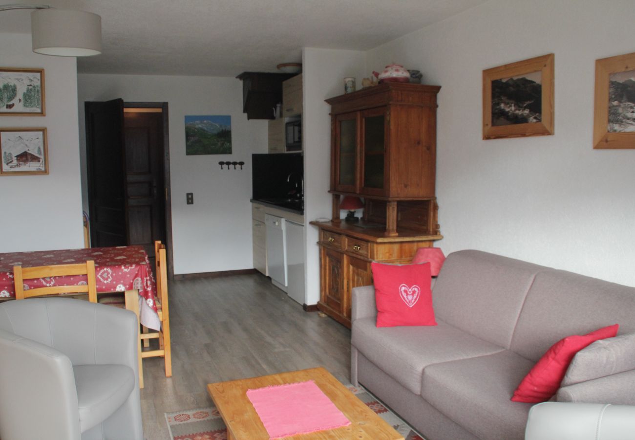 Tovassière TS98 living room in Châtel, France