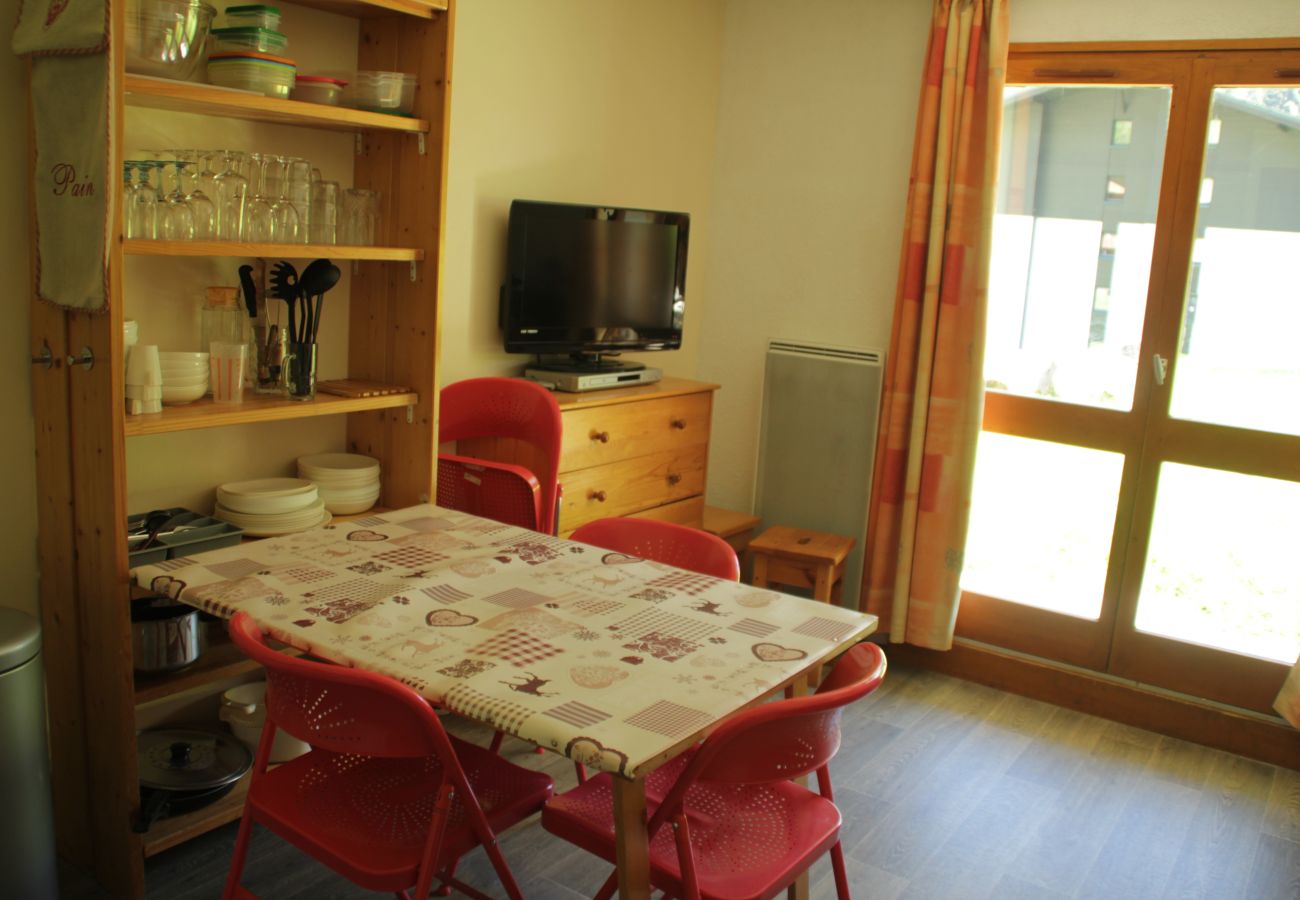 Dining room Linga Apartment LGA101 in Châtel, France