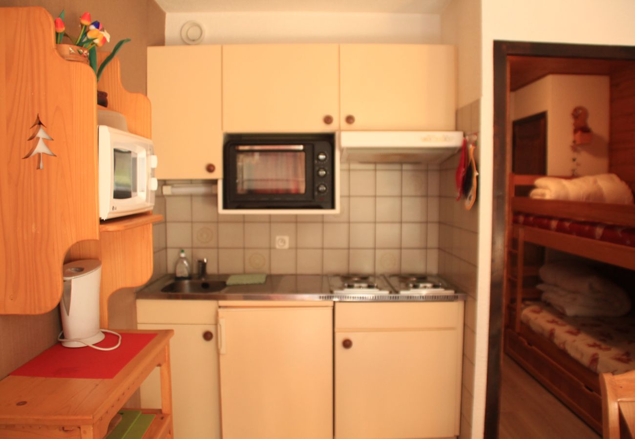 Kitchen flat Moulin ML286 in Châtel, France 