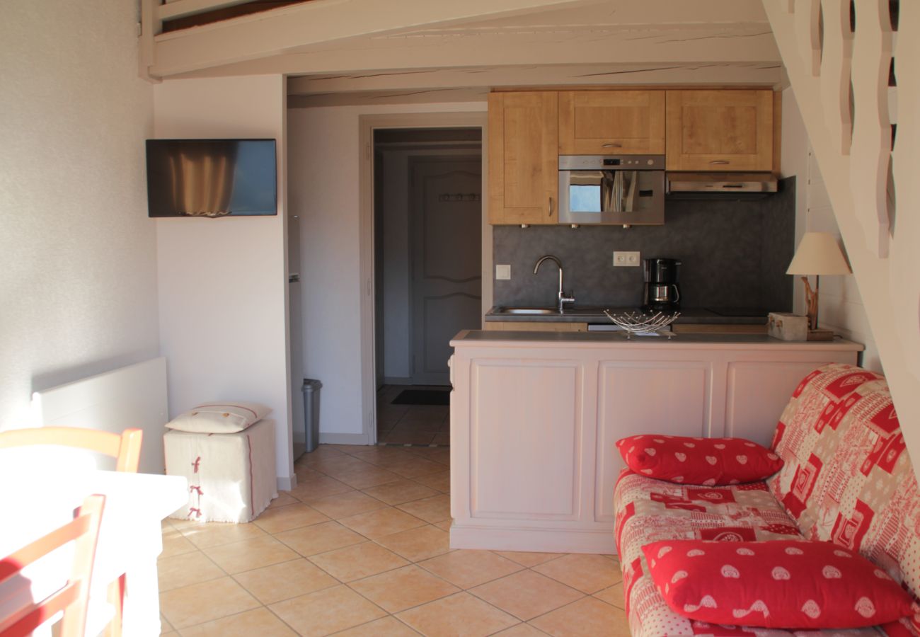 Living room, apartment FMA23 in Châtel in France