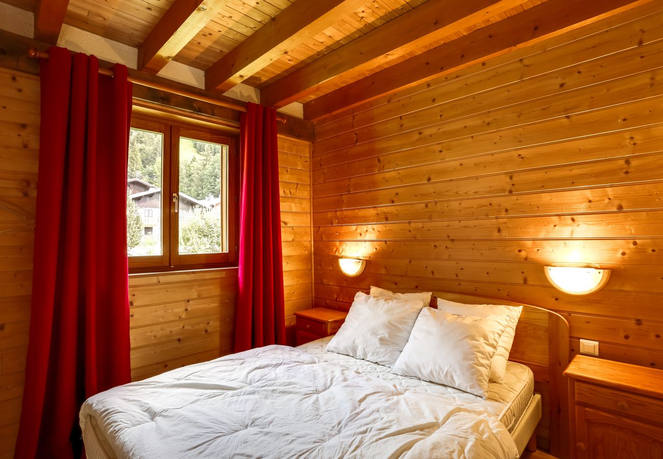 Evasion EV5 bedroom in Châtel, France