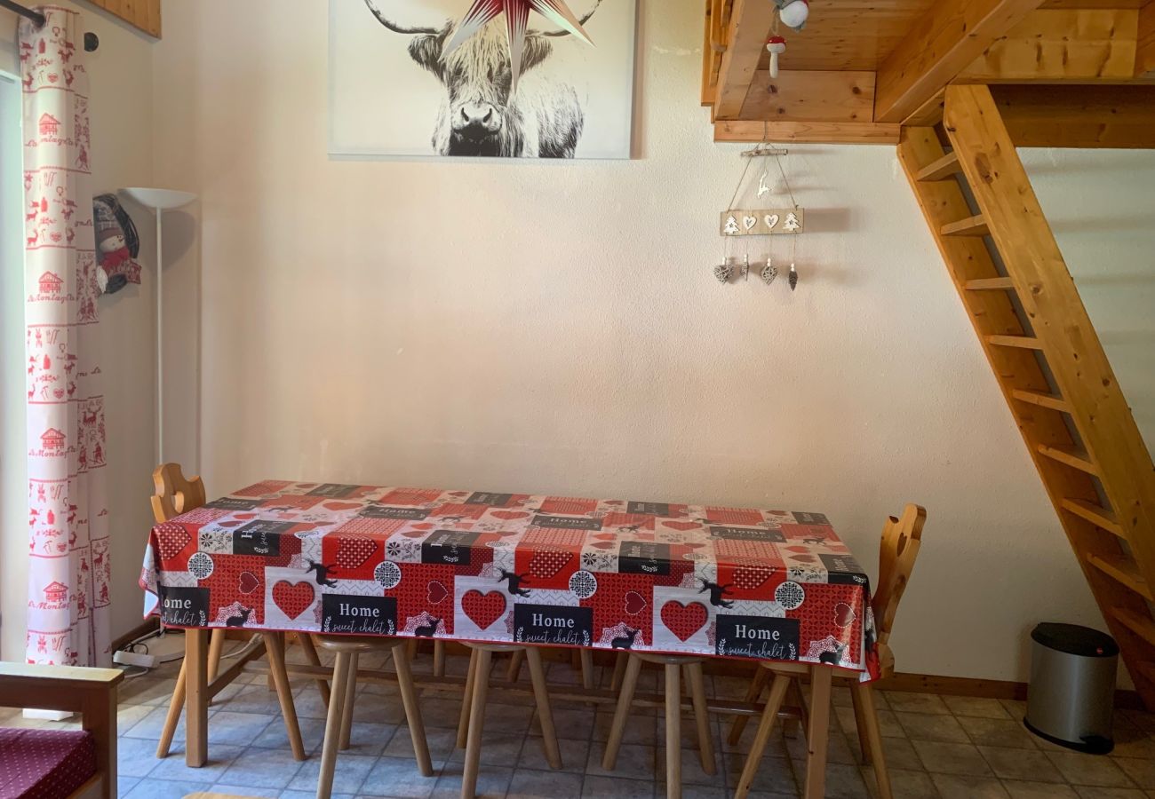 Dining room, apartment FA29 in Châtel in France