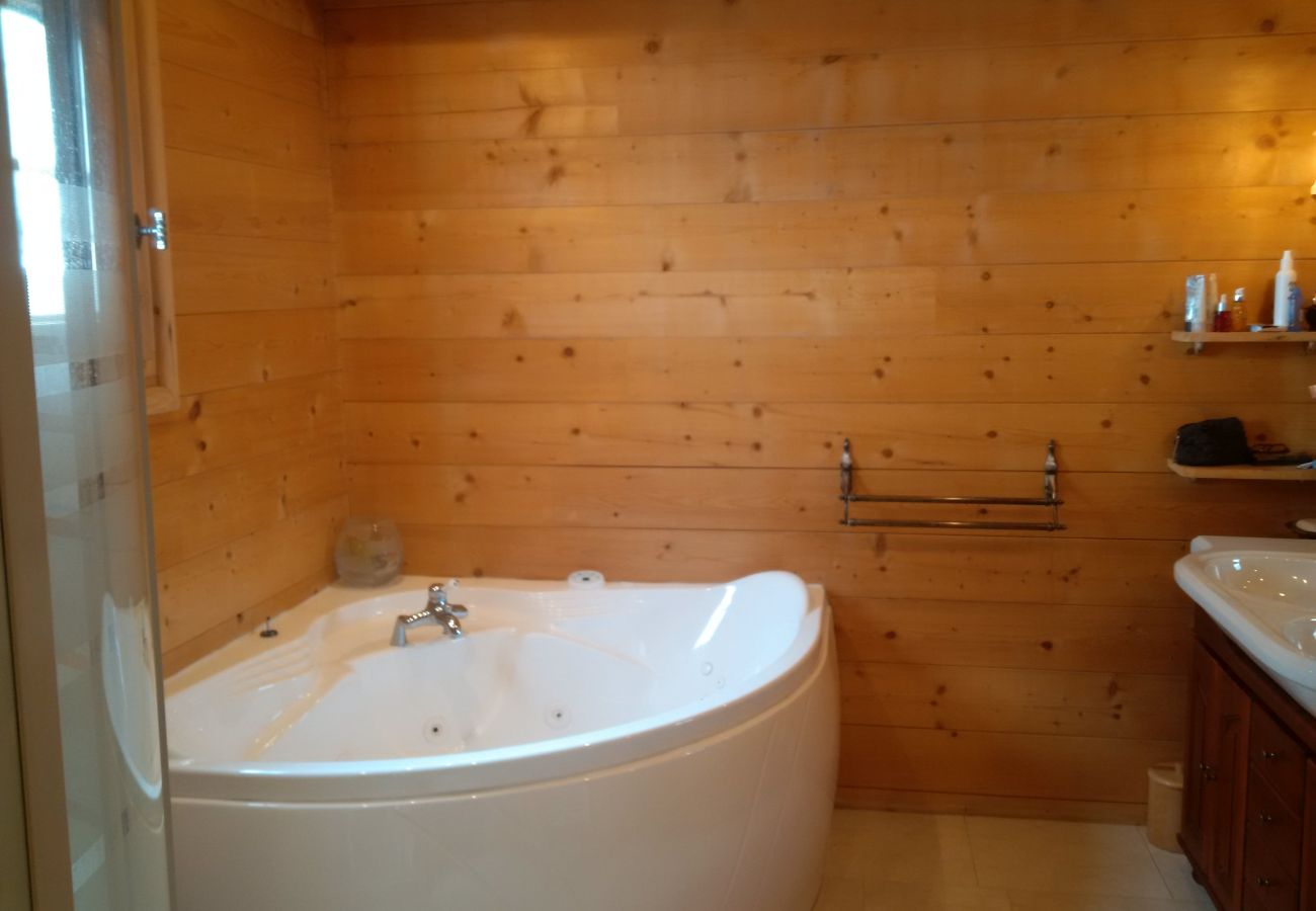 Chalet in Châtel - Chalet Saint Eloy CSE COSY & NATURE 14 Pers.