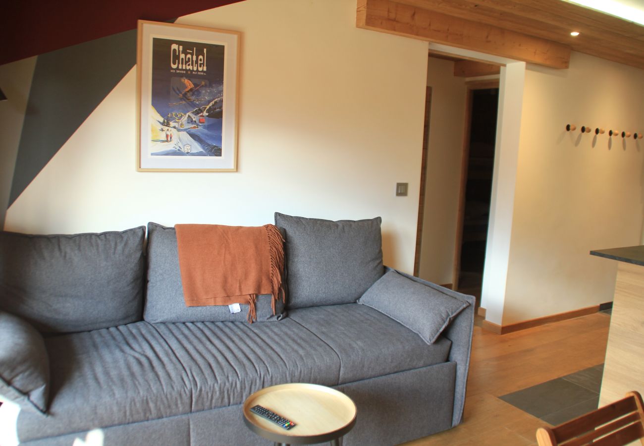 Veronica VR51 living room in Châtel, France