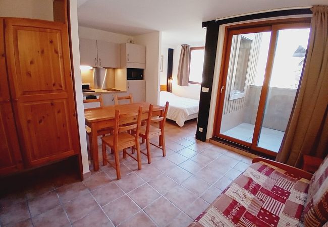 Dining room Apartment Terrasses E 305 in Termignon, France